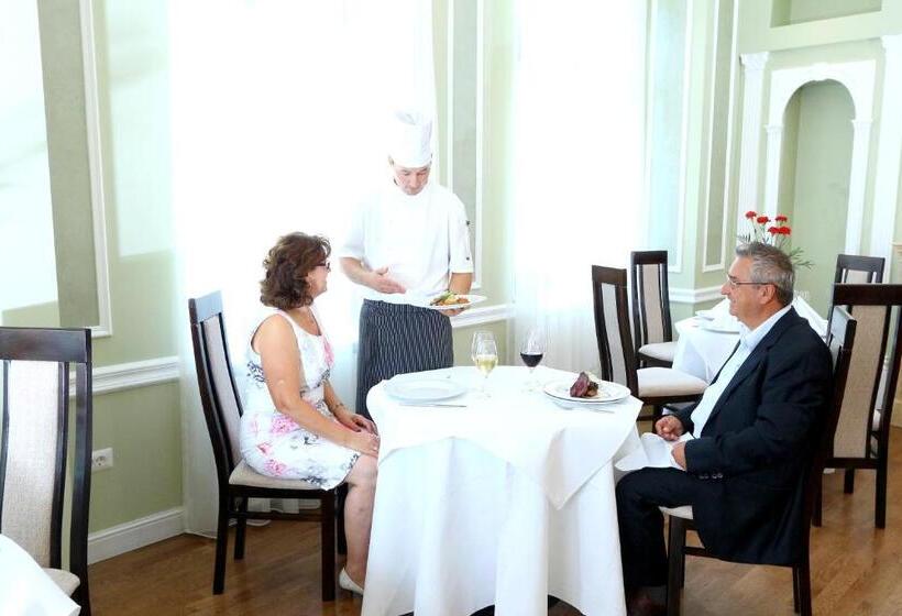 هتل Green Park Boutique