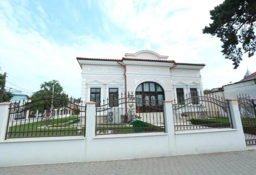 هتل Green Park Boutique