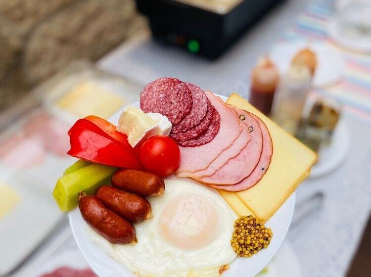 هتل Hanul Fullton