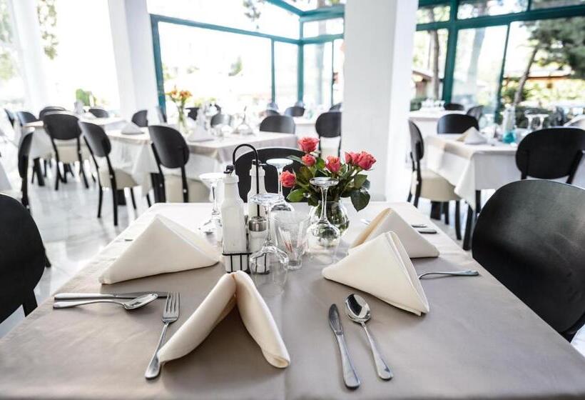 هتل Mirage Medspa