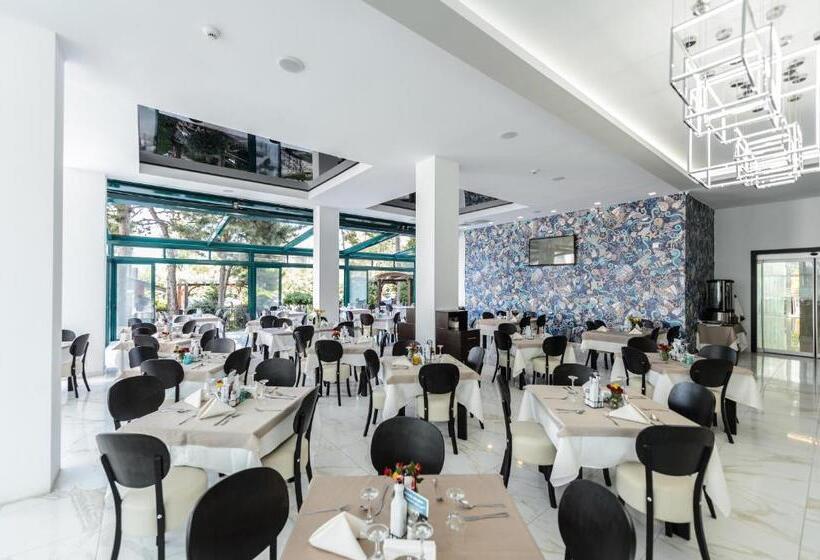 هتل Mirage Medspa