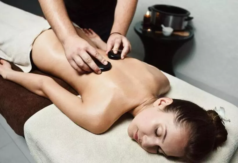 ホテル Mirage Medspa