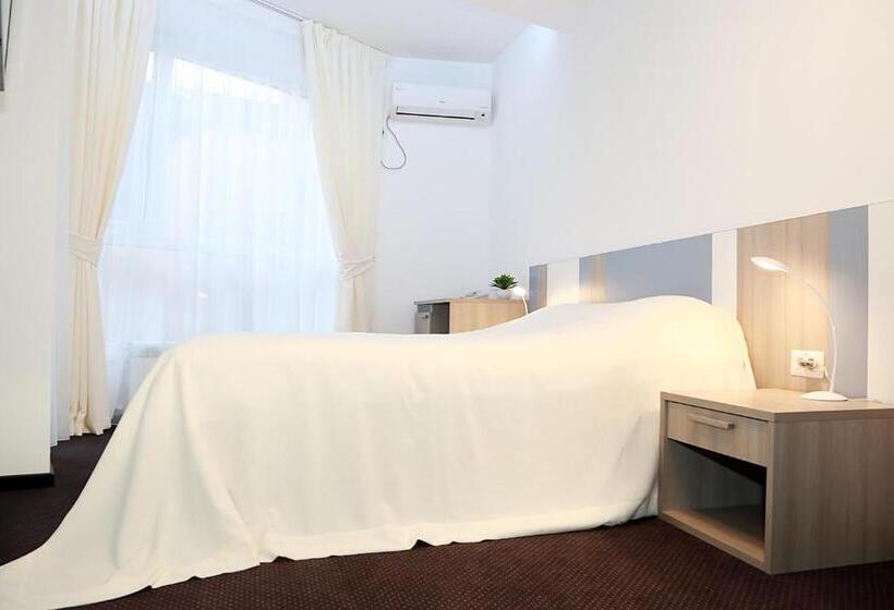 هتل Parliament Square