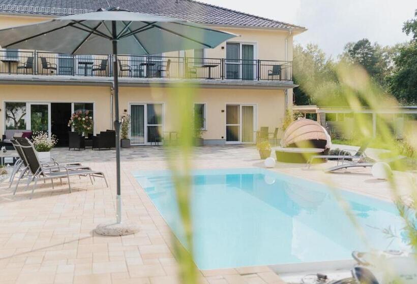 ホテル Pension Casamia