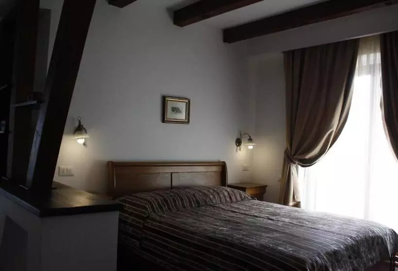 ホテル Pensiunea Casa Nostalgia