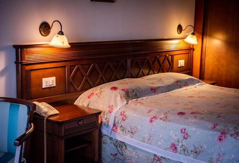 בית מלון כפרי Pensiunea Casa Nostalgia