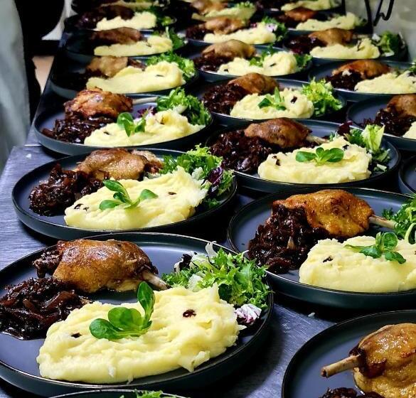 هتل Premier Botosani