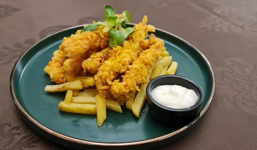 هتل Premier Botosani