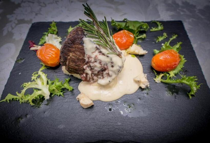 هتل Premier Botosani