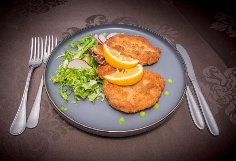 هتل Premier Botosani