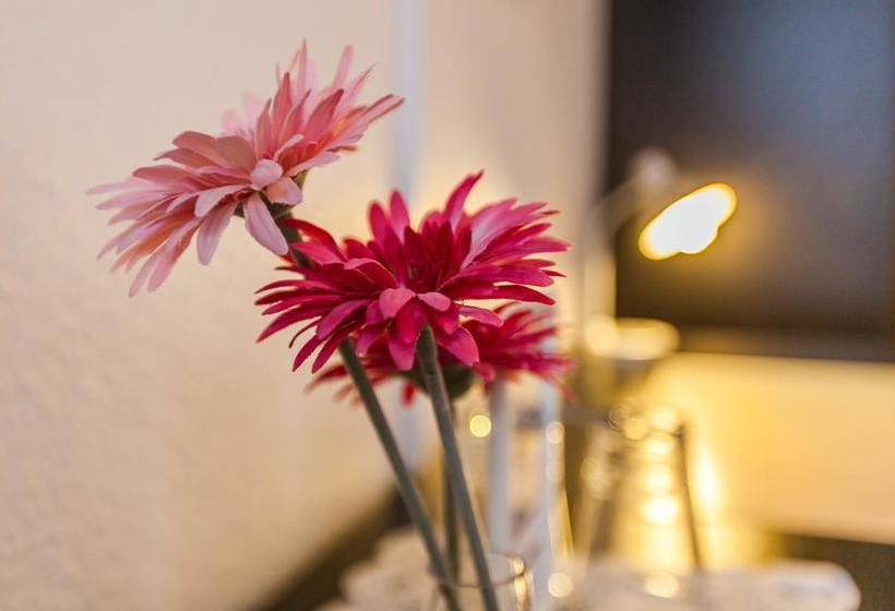 Отель Quellental