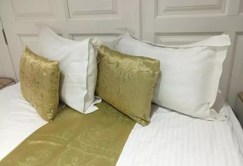 Hotel Rhc Royal