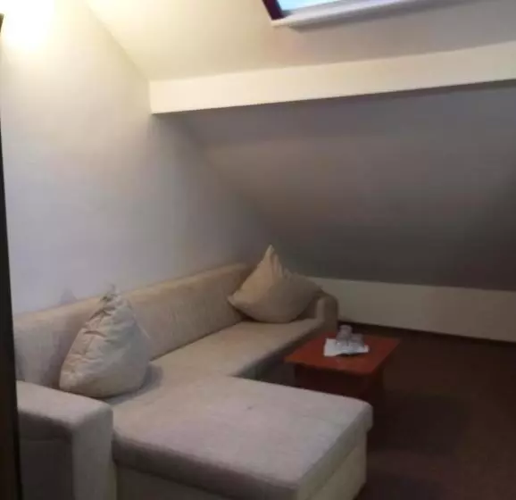Hotel Rhc Royal