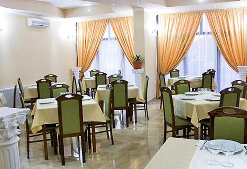 Hotel Rhc Royal