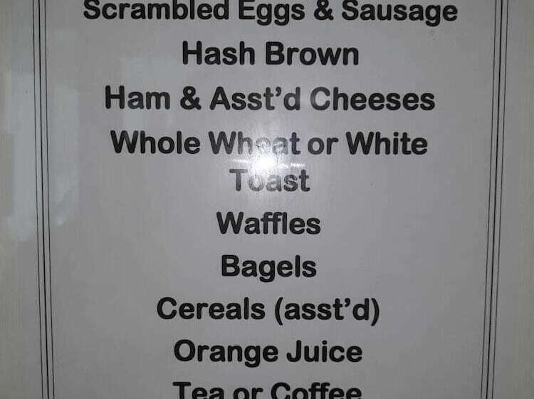 هتل Sandelwood Studios