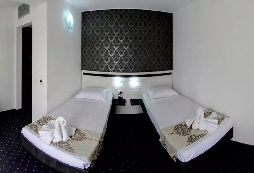 Hotelli Solymar
