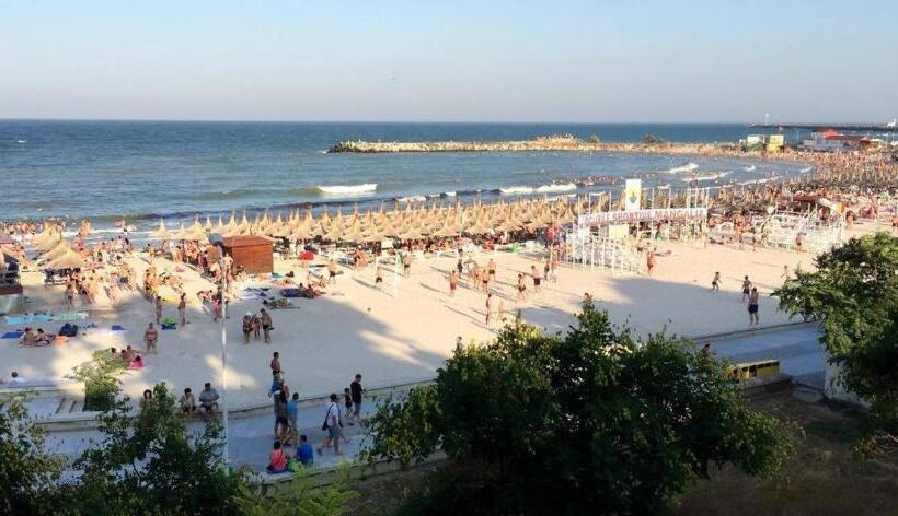 בית מלון כפרי Solymar