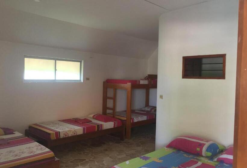 בית מלון כפרי Villa Del Mar Coveñas