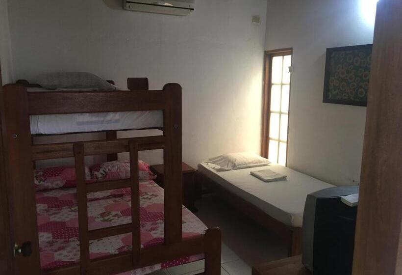 בית מלון כפרי Villa Del Mar Coveñas