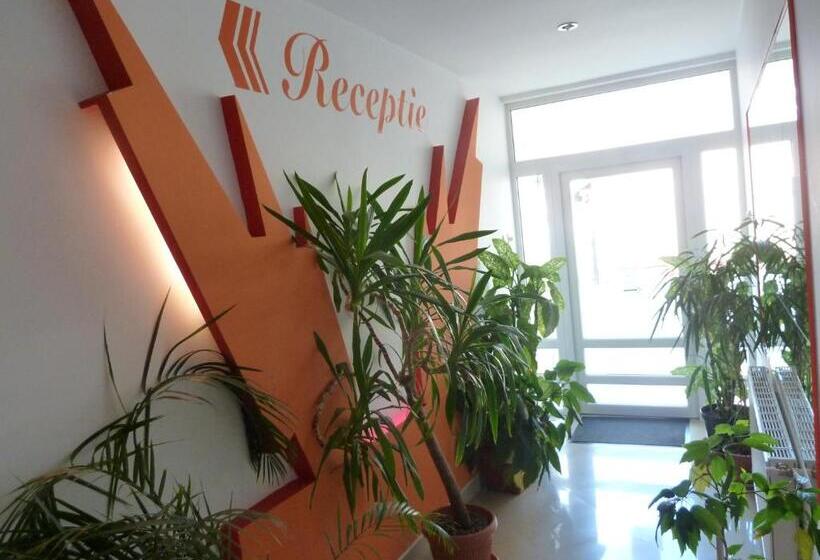 مُتل Pensiunea Old Sheriff