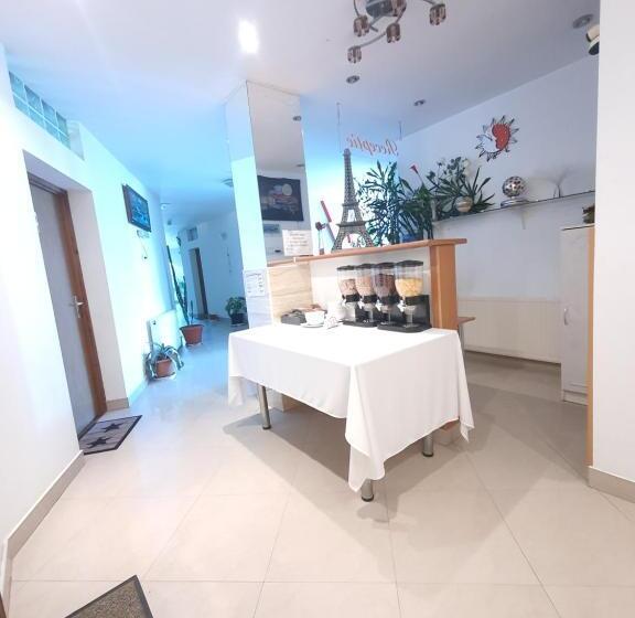 مُتل Pensiunea Old Sheriff