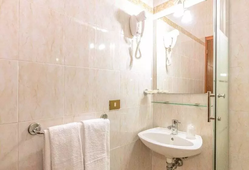پانسیون Downtown Accommodation