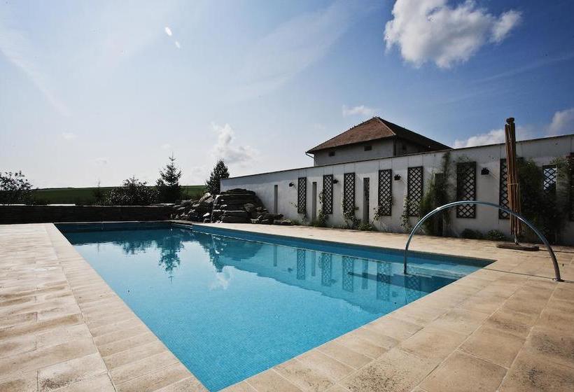 דירת נופש Country Club La Mesteceni