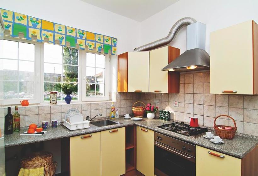 דירת נופש Country Club La Mesteceni