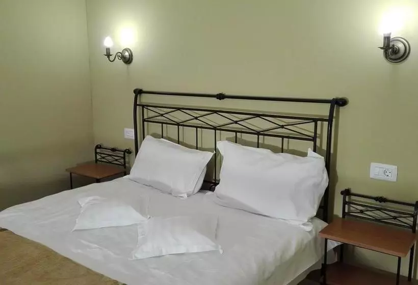 Residenssi Country Club La Mesteceni