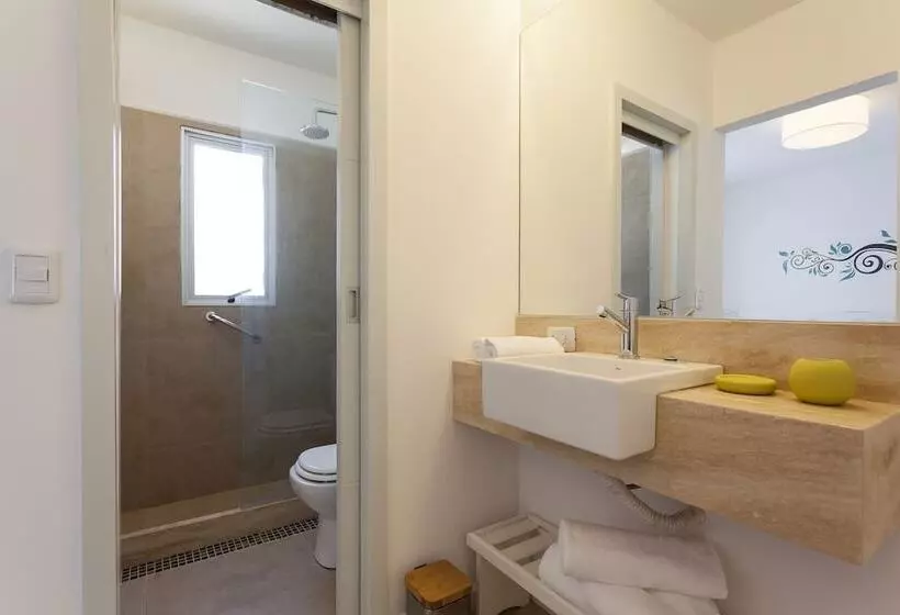 20 Hotel