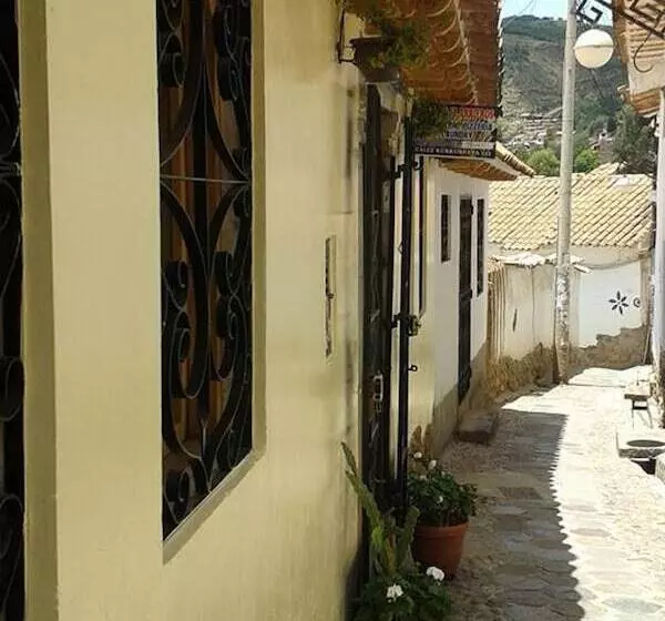 هاستل Arrieros Hostal