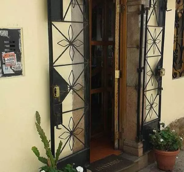 هاستل Arrieros Hostal