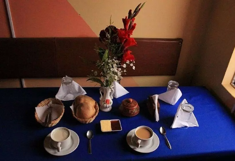 هاستل Arrieros Hostal