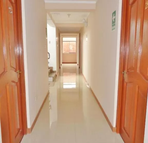 هاستل Hostal Silpay
