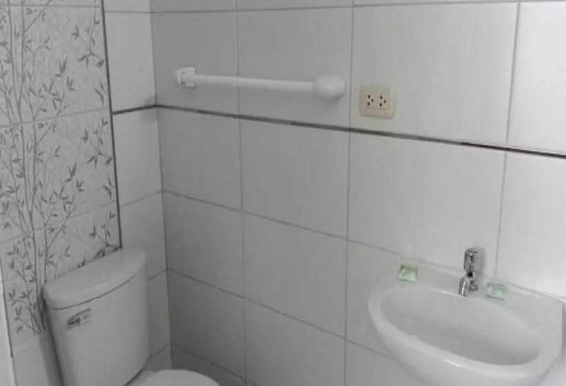 هاستل Hostal Silpay