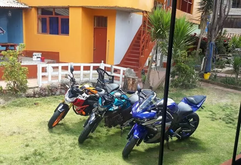 تختخواب و صبحانه Jo´s Place