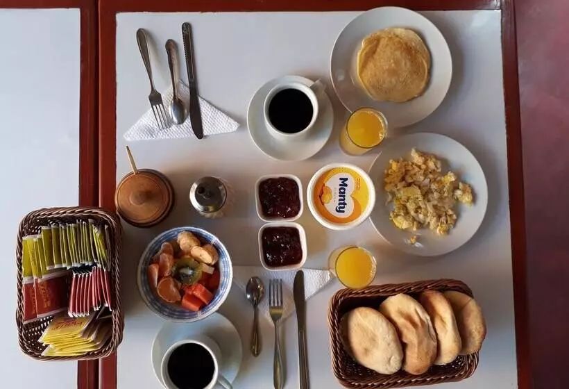 تختخواب و صبحانه Jo´s Place