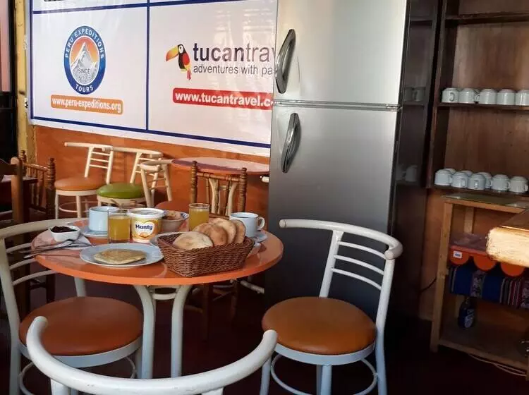 تختخواب و صبحانه Jo´s Place
