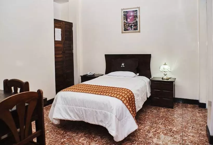 Hotel Bris