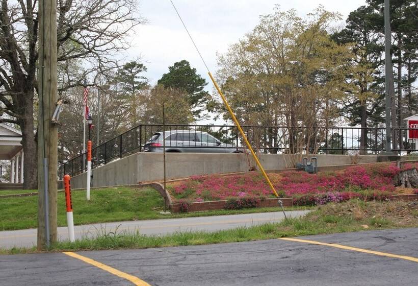 هتل Brydan Suites