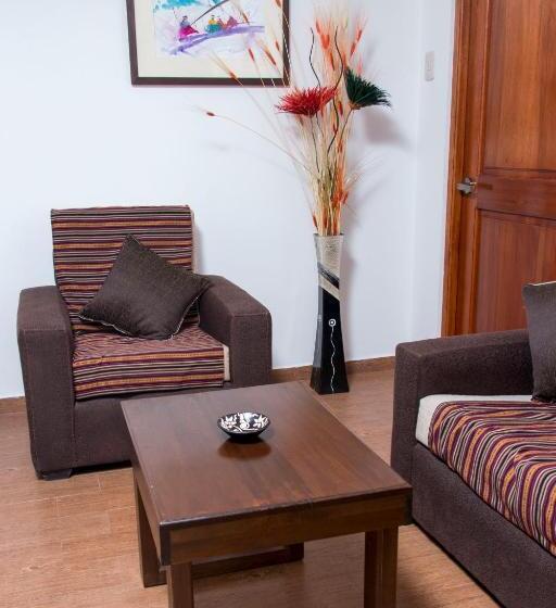 בית מלון כפרי & Bungalows Villa Valencia