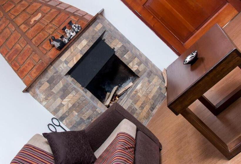 בית מלון כפרי & Bungalows Villa Valencia