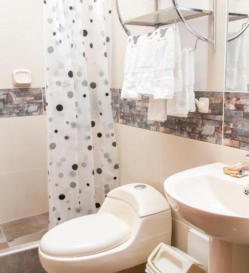 בית מלון כפרי & Bungalows Villa Valencia