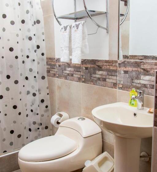 בית מלון כפרי & Bungalows Villa Valencia