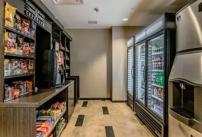 هتل Candlewood Suites Hartford Downtown By Ihg