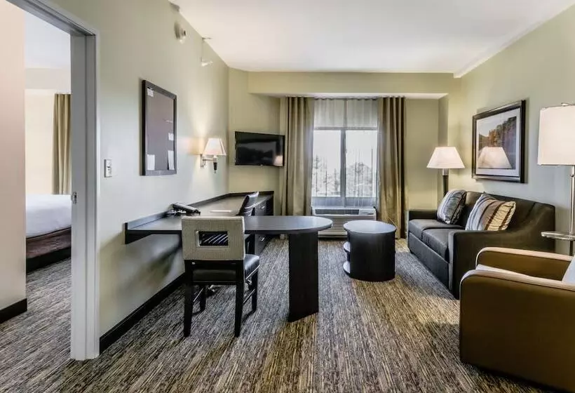 هتل Candlewood Suites Hartford Downtown By Ihg