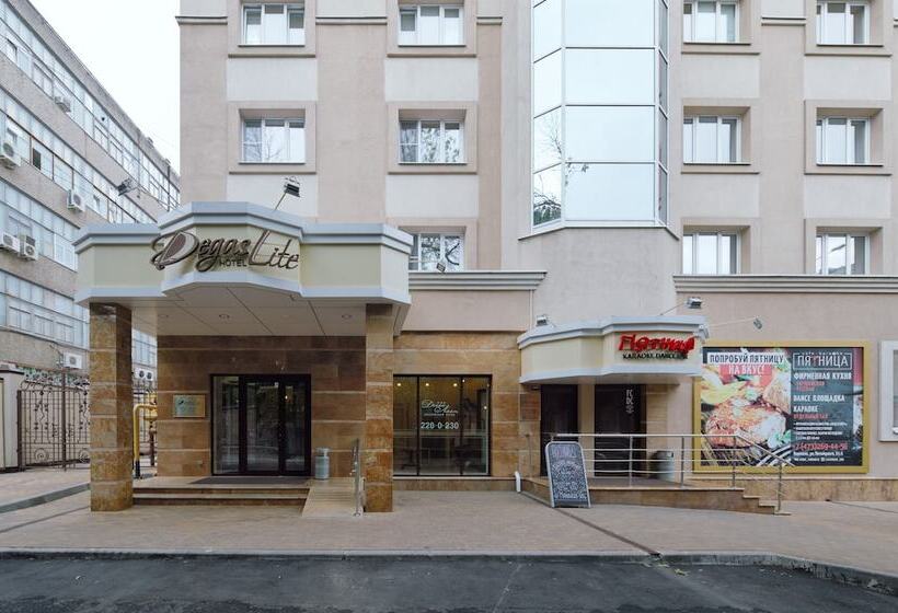 هتل Degas Lite