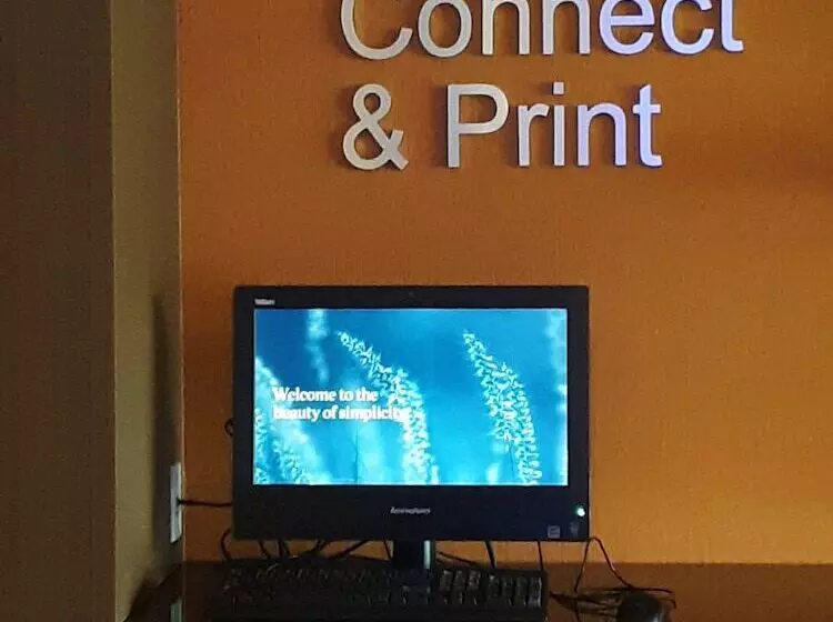 هتل Fairfield Inn & Suites By Marriott Utica