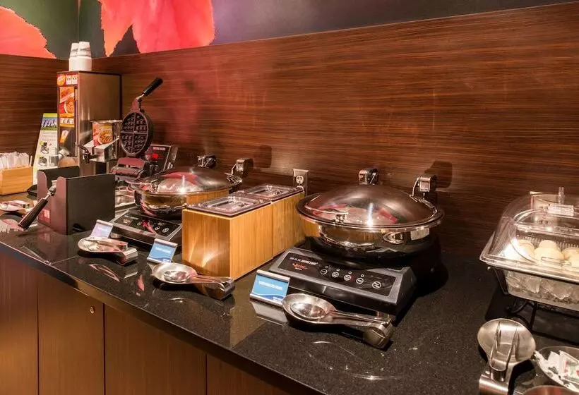 هتل Fairfield Inn & Suites By Marriott Utica