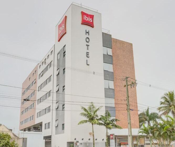 ホテル Ibis Paranagua